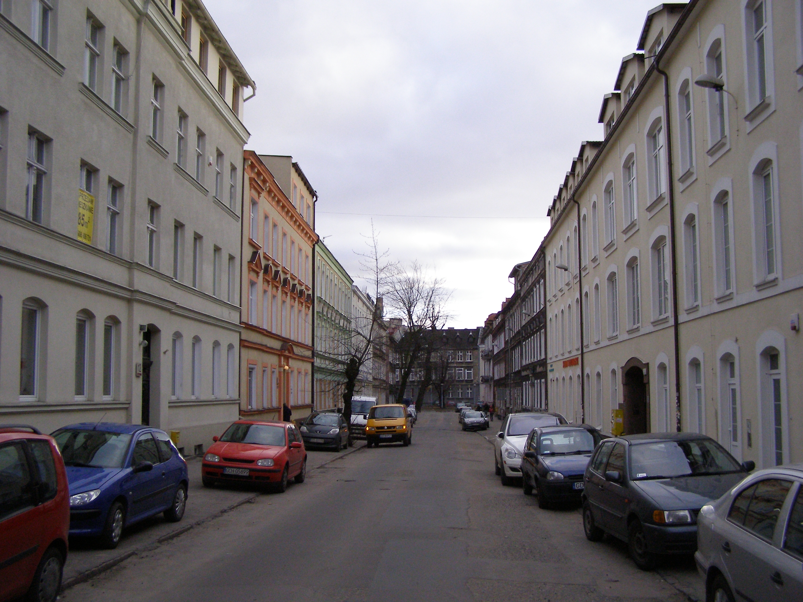 picture of cars parking